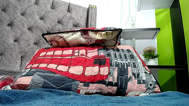 Snapshot of ANA-BULLOCK- chatting on November 22, 2025, 12:15 pm ANA-BULLOCK- online show from November 22, 2025, 12:15 pm