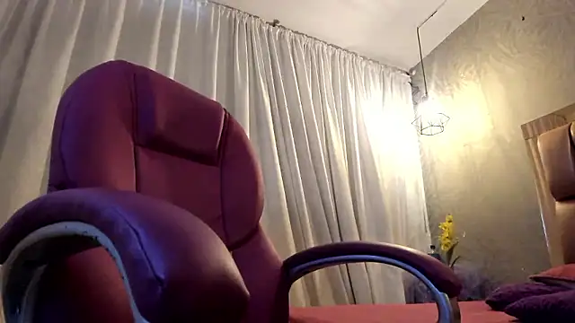 Snapshot of ANA-BULLOCK- chatting on January 8, 2026, 12:22 pm ANA-BULLOCK- online show from January 8, 2026, 12:22 pm