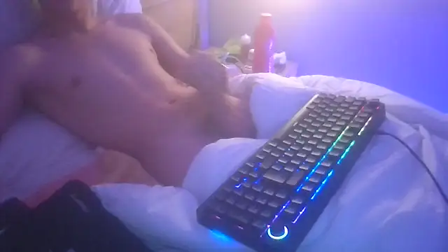 macford1 online show from November 11, 2025, 11:31 pm