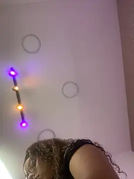 AlesiaCooper online show from October 9, 2025, 8:20 pm