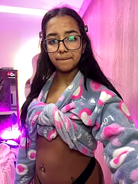 Snapshot of sofi_grisaless chatting on October 30, 2025, 12:42 am sofi grisaless online show from October 30, 2025, 12:42 am