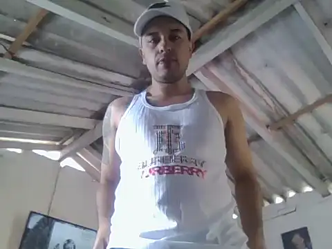 hino chan online show from October 5, 2025, 2:08 pm