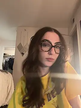 Snapshot of jvanillyyyy chatting on March 8, 2025, 6:32 am jvanillyyyy online show from March 8, 2025, 6:32 am