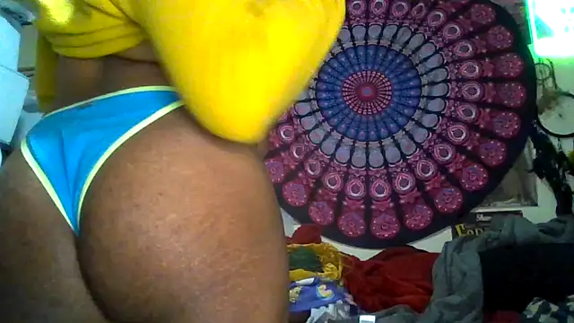 Snapshot of GardeniaFields chatting on February 3, 2026, 5:49 am GardeniaFields online show from February 3, 2026, 5:49 am