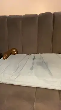 kythando online show from November 14, 2025, 8:29 am