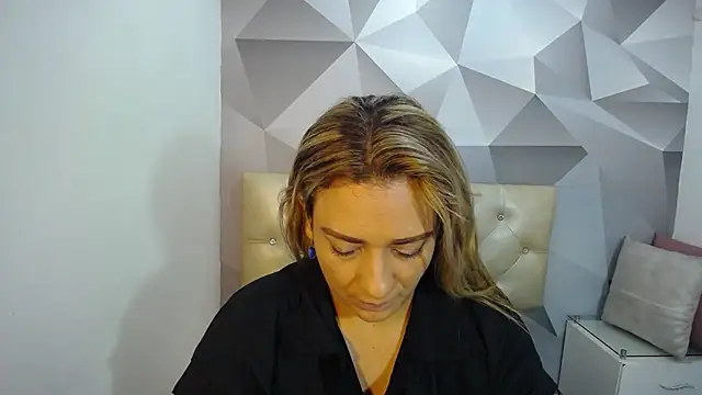 Milf-Prettyboobs online show from December 20, 2025, 10:51 am