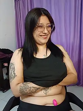 DaniPoison online show from June 13, 2026, 5:55 pm