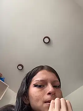 Snapshot of val_zx chatting on July 5, 2026, 2:13 pm val zx online show from July 5, 2026, 2:13 pm