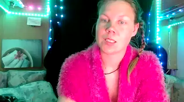 Snapshot of CallMeMaria chatting on February 11, 2025, 7:16 pm CallMeMaria online show from February 11, 2025, 7:16 pm