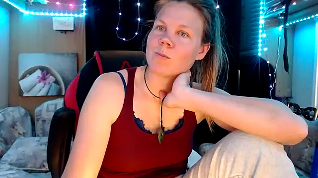 Snapshot of CallMeMaria chatting on March 21, 2025, 2:51 pm CallMeMaria online show from March 21, 2025, 2:51 pm