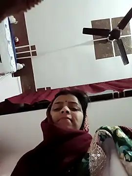 Snapshot of Daya_Chheda chatting on February 15, 2026, 12:22 am Daya Chheda online show from February 15, 2026, 12:22 am