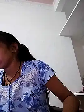 Hotty-Nidhi online show from March 18, 2025, 5:12 pm