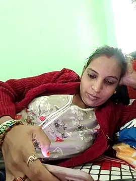 Hotty-Nidhi online show from November 12, 2025, 3:43 am