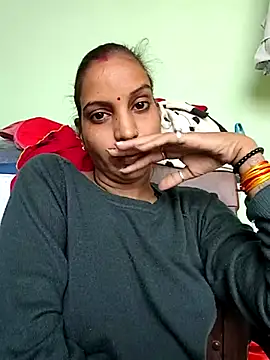 Hotty-Nidhi online show from November 17, 2025, 6:28 am