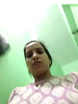 Snapshot of Hotty-Nidhi chatting on May 21, 2026, 4:59 pm Hotty-Nidhi online show from May 21, 2026, 4:59 pm