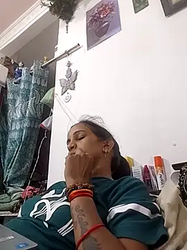 Snapshot of Hotty-Nidhi chatting on June 15, 2026, 1:44 pm Hotty-Nidhi online show from June 15, 2026, 1:44 pm