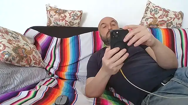 maxxxio12 online show from April 6, 2026, 10:38 am