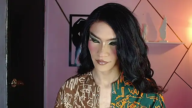 agatha rodriguez online show from October 18, 2025, 1:57 pm