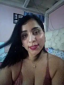 Snapshot of L_ucero chatting on March 10, 2025, 6:27 am L ucero online show from March 10, 2025, 6:27 am