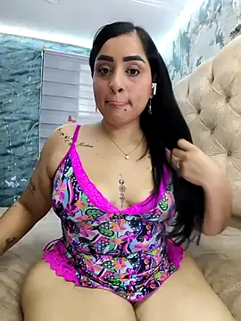 Snapshot of L_ucero chatting on February 3, 2026, 11:10 pm L ucero online show from February 3, 2026, 11:10 pm