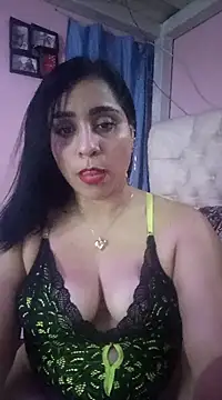Snapshot of L_ucero chatting on March 17, 2025, 6:40 am L ucero online show from March 17, 2025, 6:40 am