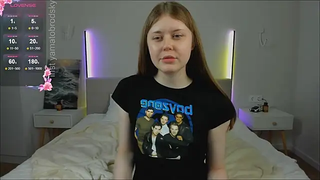 YamatoBrodsky online show from October 19, 2025, 5:59 pm