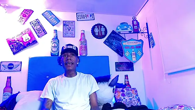 lili roussi online show from October 21, 2025, 3:50 am