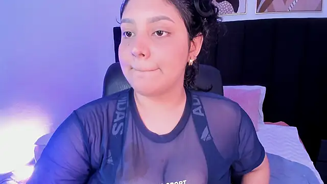 Snapshot of dullce77 chatting on June 29, 2026, 7:13 pm dullce77 online show from June 29, 2026, 7:13 pm