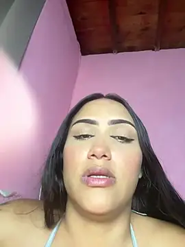 iamsara 21 online show from April 17, 2026, 8:17 am