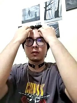 Dante Gothic online show from March 12, 2025, 5:02 am