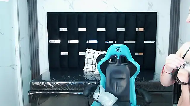 Snapshot of valeria_a1 chatting on February 5, 2026, 2:51 am valeria a1 online show from February 5, 2026, 2:51 am