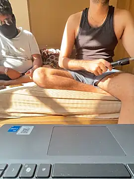 nightlife  12 online show from November 16, 2025, 4:28 am