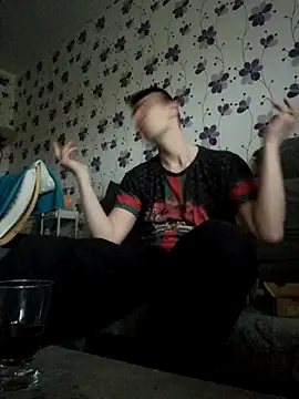 Snapshot of ThePython666 chatting on November 1, 2025, 2:44 pm ThePython666 online show from November 1, 2025, 2:44 pm