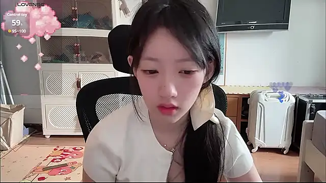 Snapshot of umi-dd chatting on June 25, 2026, 5:12 am umi-dd online show from June 25, 2026, 5:12 am