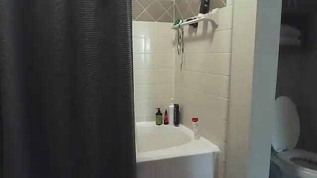 whowantsacreampie online show from October 7, 2025, 2:29 pm