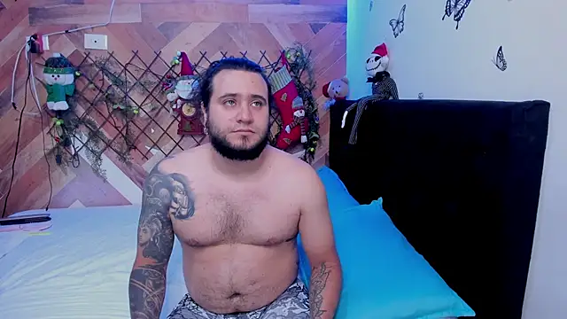 EmilyandChristianTattoos online show from December 21, 2025, 11:27 pm