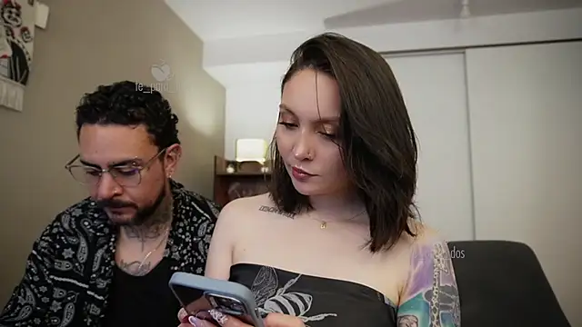 Snapshot of Te_para_2 chatting on November 13, 2025, 5:17 pm Te para 2 online show from November 13, 2025, 5:17 pm