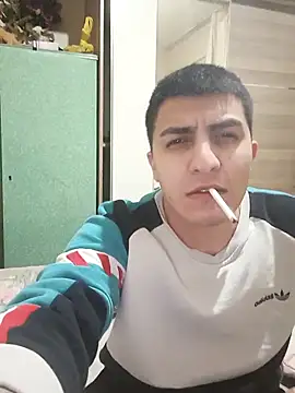 Snapshot of Kadir1320@xh chatting on March 17, 2025, 7:04 pm Kadir1320xh online show from March 17, 2025, 7:04 pm