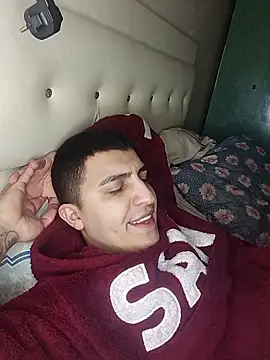 Snapshot of Kadir1320@xh chatting on March 10, 2025, 3:34 am Kadir1320xh online show from March 10, 2025, 3:34 am