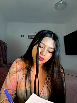 Snapshot of Tania_rendon chatting on November 8, 2025, 10:08 am Tania rendon online show from November 8, 2025, 10:08 am