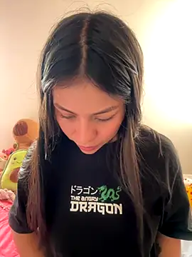 -Selene- online show from November 27, 2025, 6:41 pm