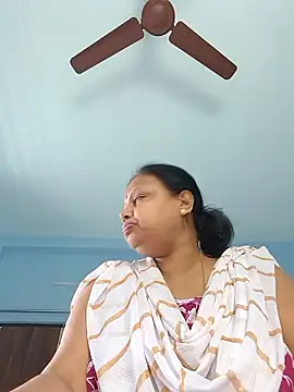 Snapshot of Arohi35 chatting on May 3, 2026, 1:22 am Arohi35 online show from May 3, 2026, 1:22 am
