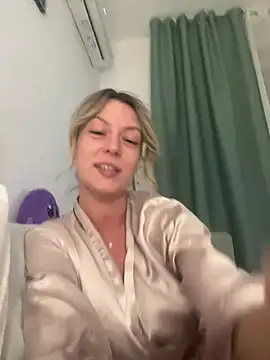 Snapshot of AnnastasiaMills chatting on June 30, 2026, 7:25 pm AnnastasiaMills online show from June 30, 2026, 7:25 pm