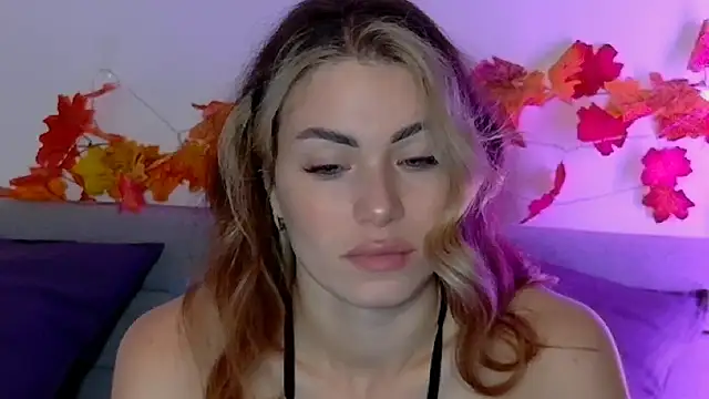 SweetDarling7 online show from November 7, 2025, 4:00 pm