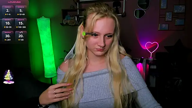 madam uliis online show from December 1, 2025, 10:16 am