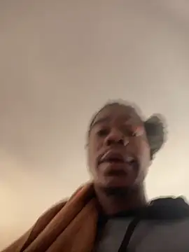 Snapshot of clitpleasrr chatting on March 19, 2025, 5:39 pm clitpleasrr online show from March 19, 2025, 5:39 pm