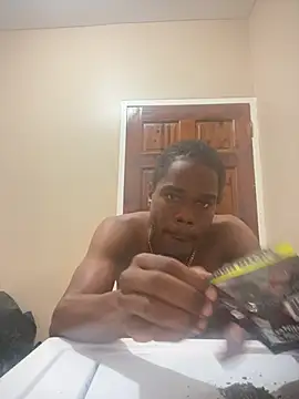 Snapshot of clitpleasrr chatting on March 18, 2025, 2:51 am clitpleasrr online show from March 18, 2025, 2:51 am