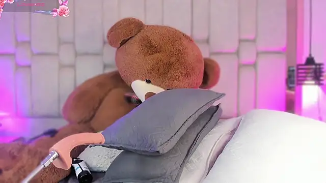 Snapshot of Daia_Ortiz chatting on February 7, 2026, 9:01 pm Daia Ortiz online show from February 7, 2026, 9:01 pm