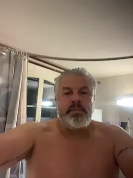 Berg Boy online show from November 26, 2025, 9:37 pm