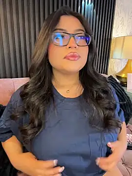 Snapshot of Alexa_Madisson chatting on April 21, 2026, 7:31 pm Alexa Madisson online show from April 21, 2026, 7:31 pm
